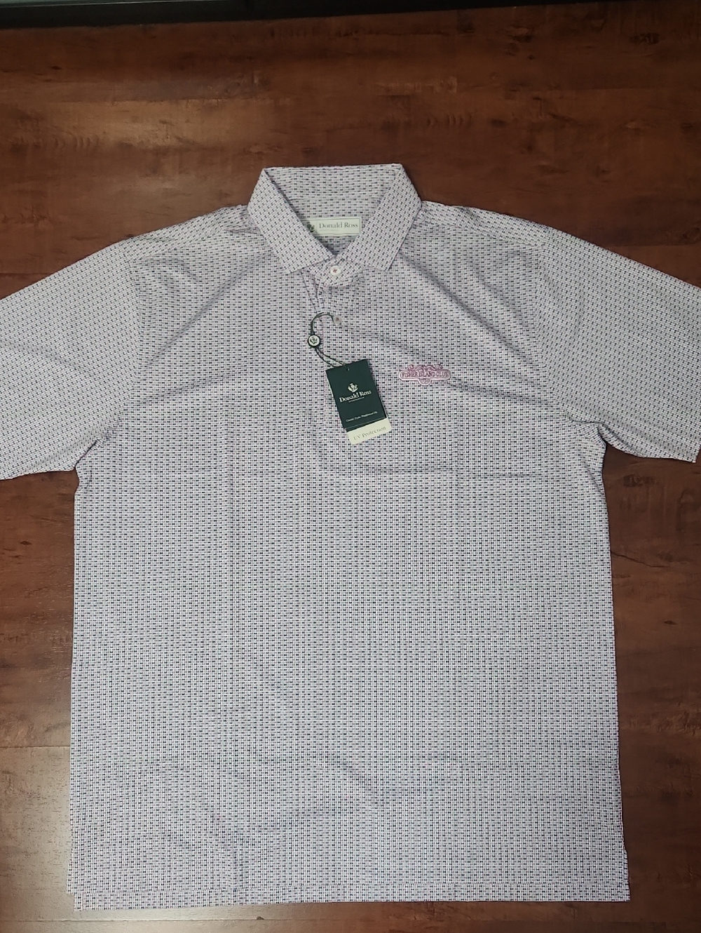 Donald Ross sportswear.Men’s Short Sleeve Polo with logo fisher island golf club